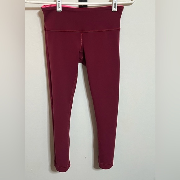 Lululemon Reversible Pink & Purple Capri Leggings Sz 4 - Picture 3 of 16